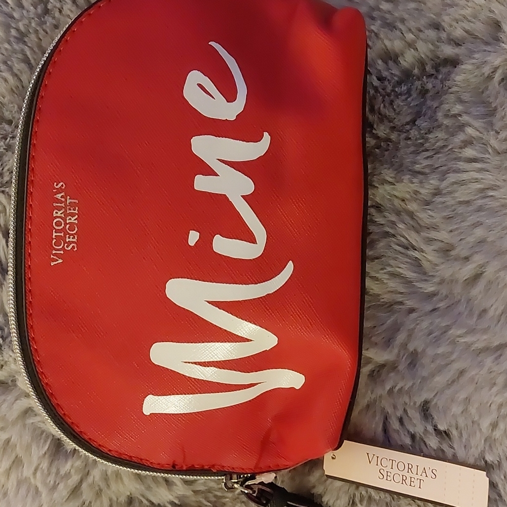 VS cosmetic bag